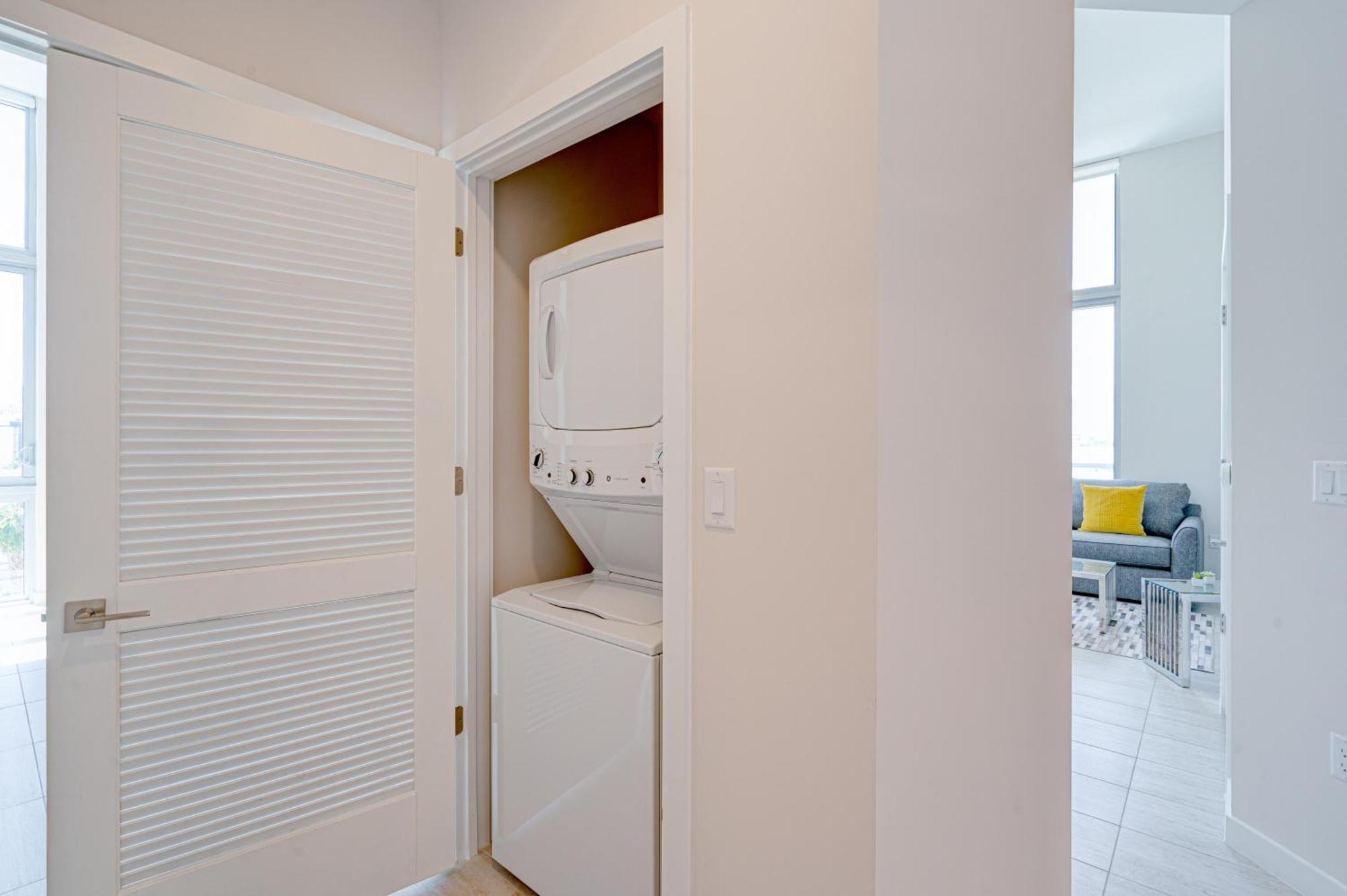 3900-502gj Design District, 2 Bedrooms & 2 Bathrooms * Miami